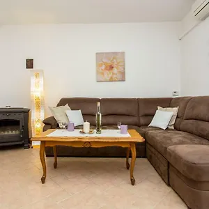  Apartman Maledi