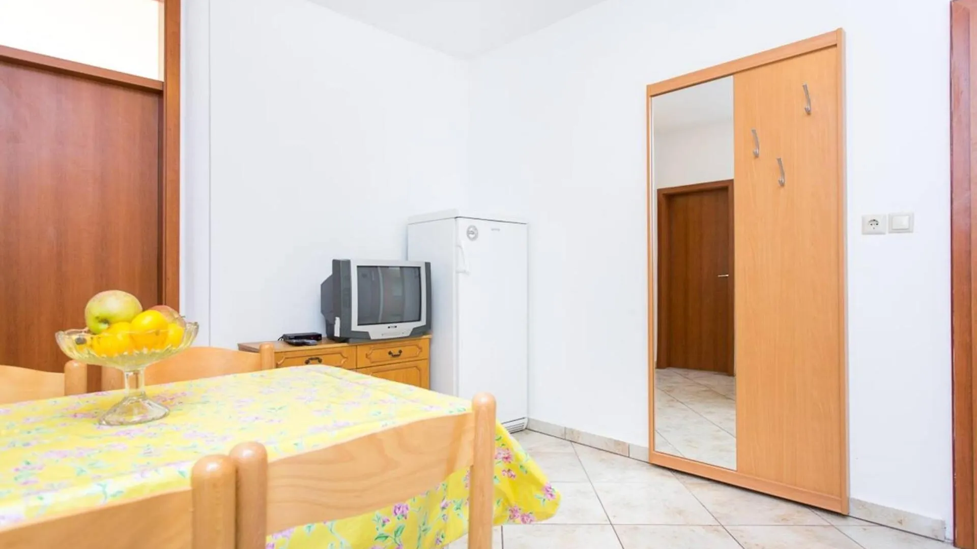 Apartments Zic - Mrakovcic 巴斯卡 0*,  克罗地亚